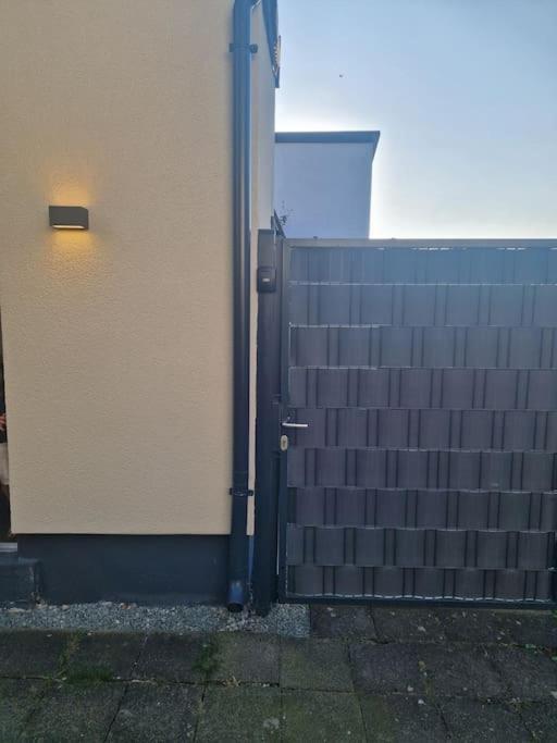 Gaestehaus In Koeln Rath-Heumar Exteriér fotografie
